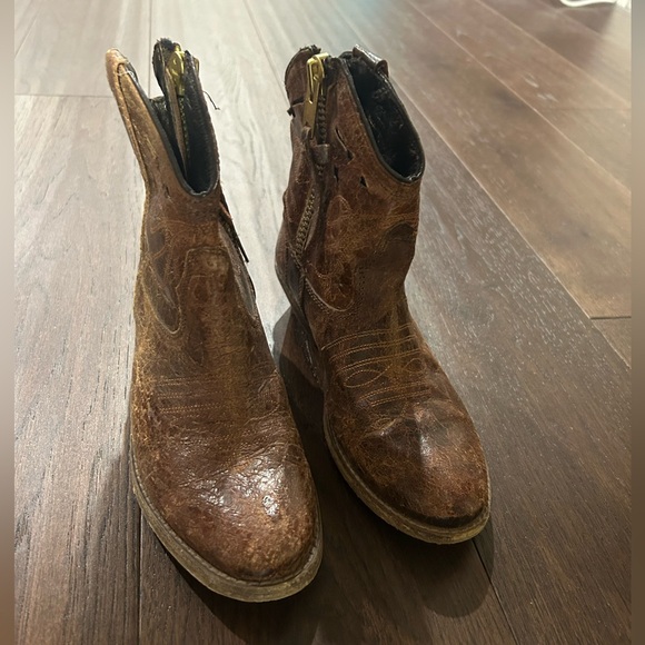 Short Steve Madden cowboy boots - Picture 2 of 4